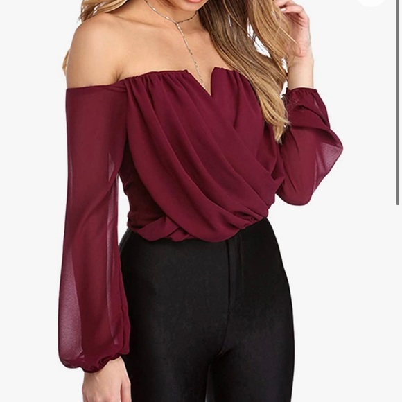 Tops - Off the shoulder blouse